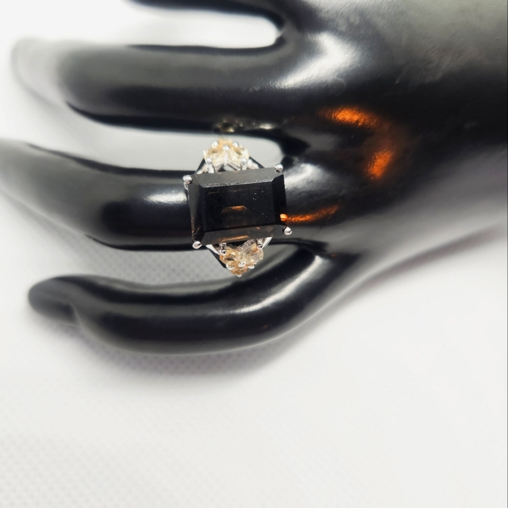 Ladies Ring